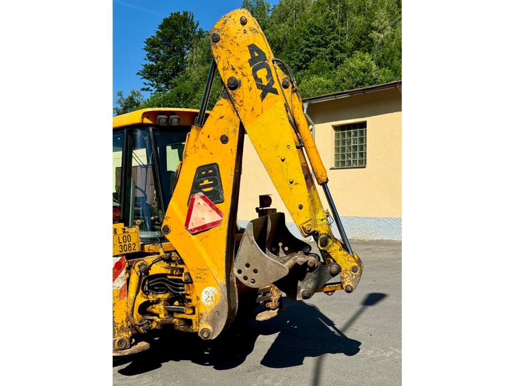 JCB  4CX