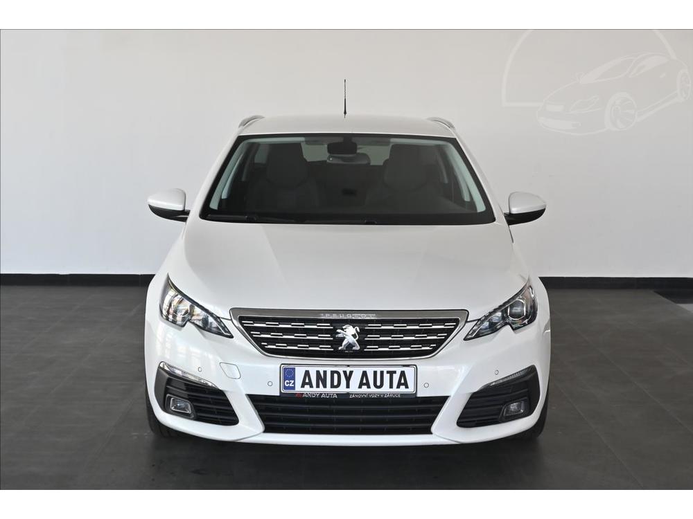 Peugeot 308 1,5 HDI 96 kW LED Zruka a 5