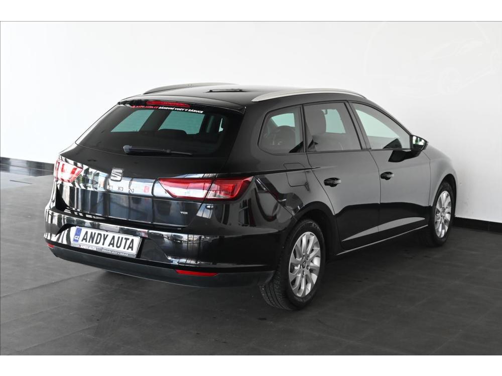 Seat Leon 1,6 TDi 77kW*Style*Navi*Zruka