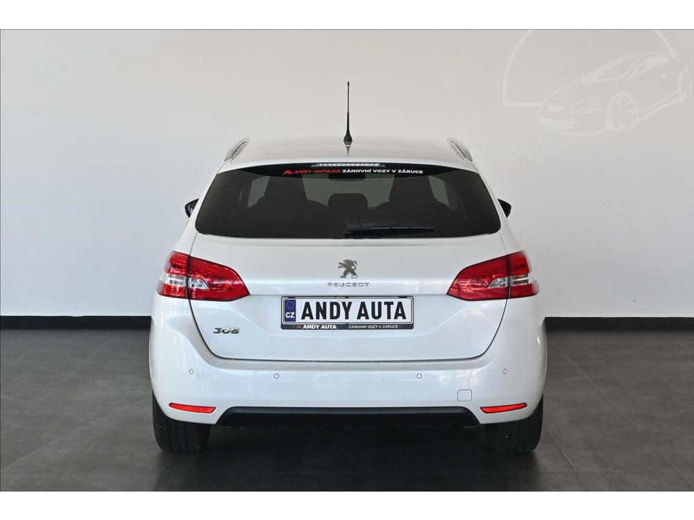 Peugeot 308 1,5 HDI 96 kW LED Zruka a 5