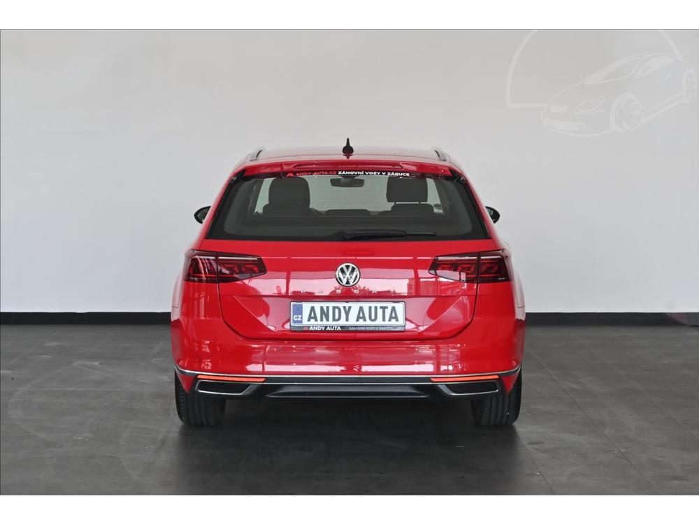 Volkswagen Passat 2,0 TDI 110 kW ELEGANCE Zruka