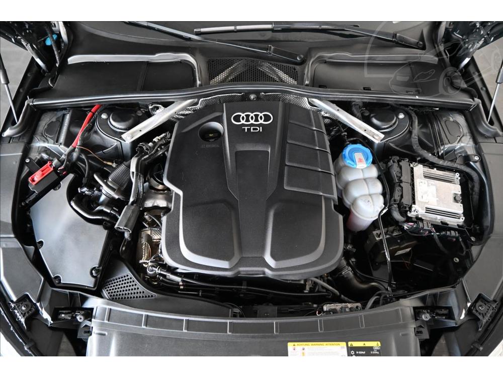 Audi A4 2,0 TDi 110kW AT7 ULTRA Zruka