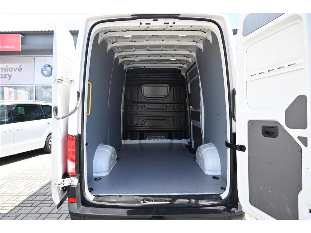 Volkswagen Crafter 2,0 TDi 75 kW L2H2 Zruka a 5