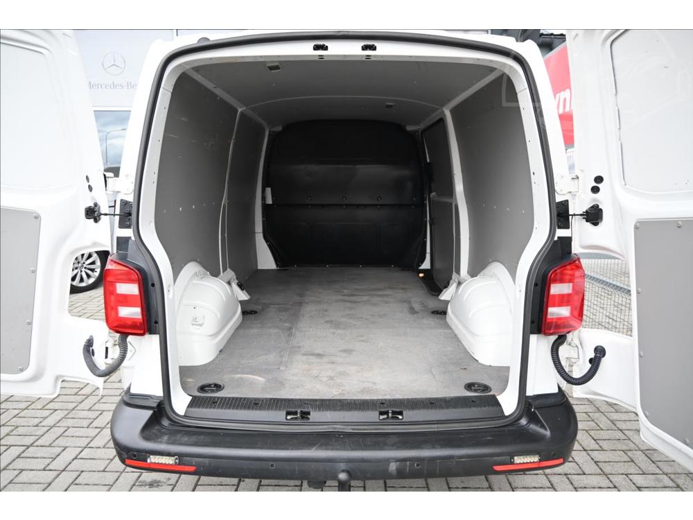 Volkswagen Transporter 2,0 TDI 75 kW LONG Zruka a 5