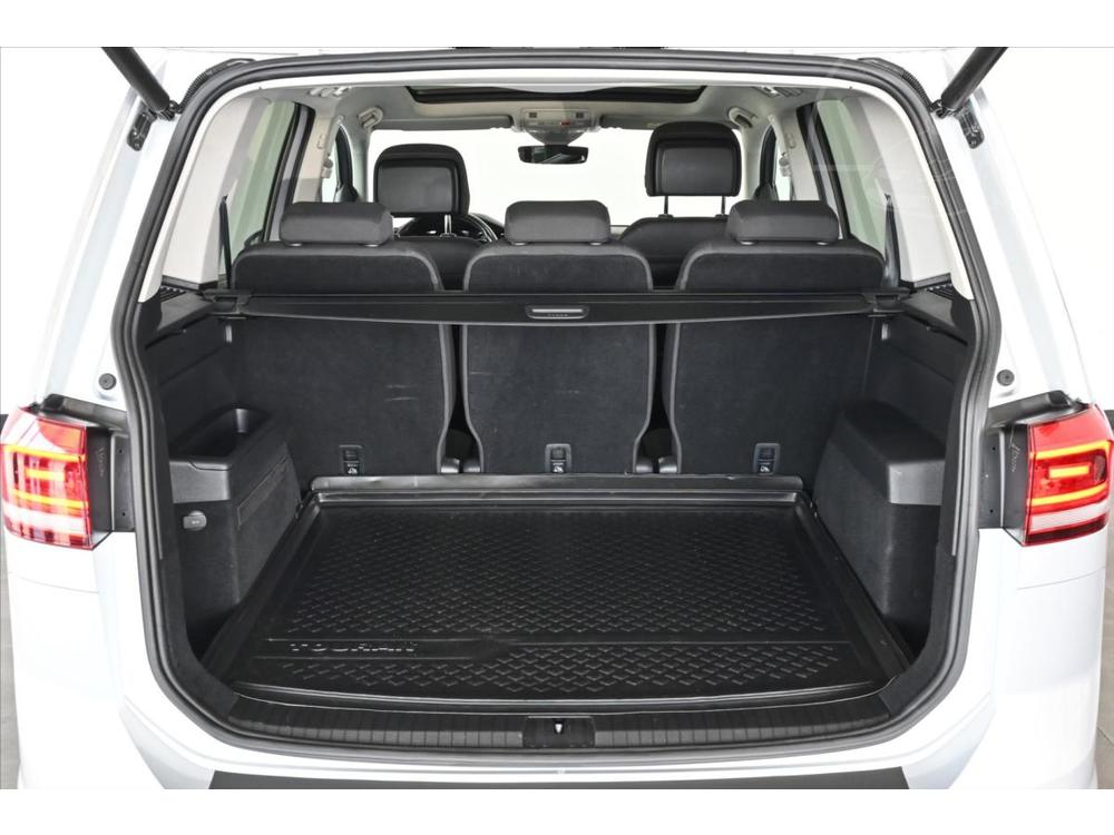 Volkswagen Touran 2,0 TDI 110 kW HIGHLINE Zruka