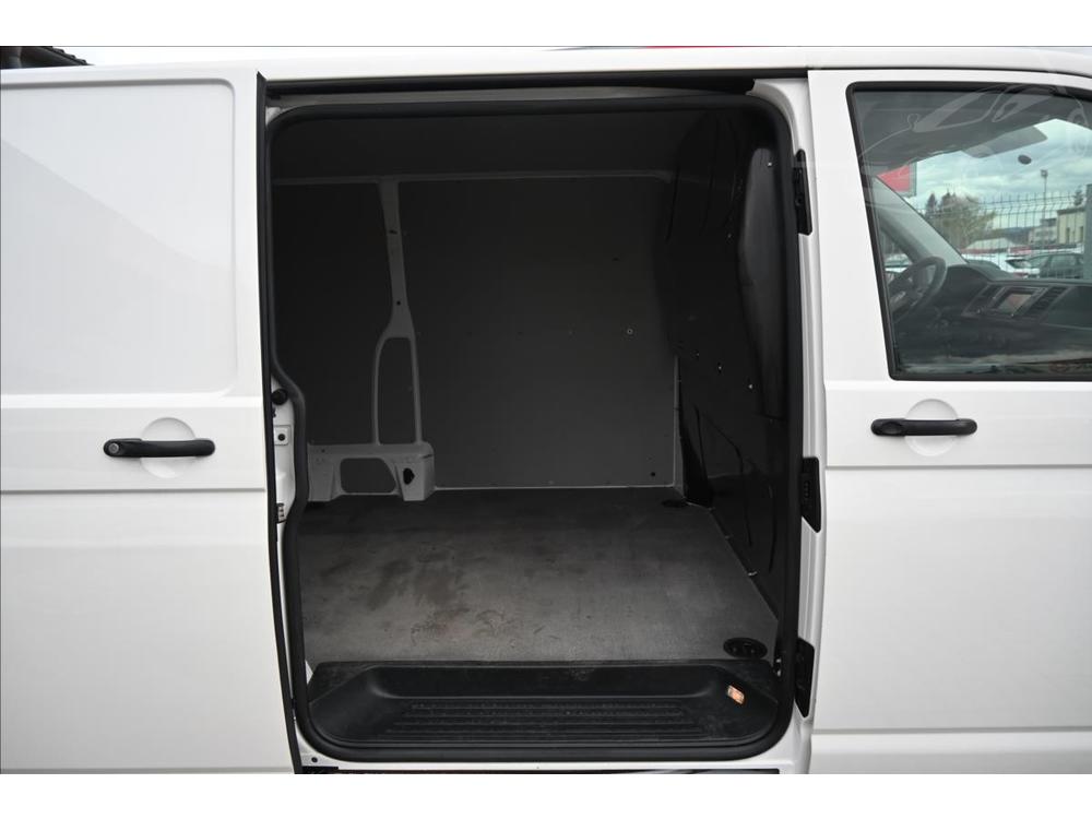 Volkswagen Transporter 2,0 TDI 75 kW LONG Zruka a 5