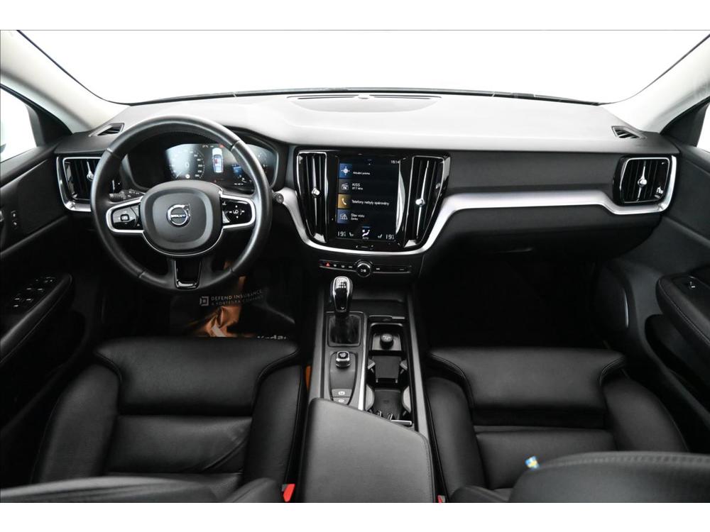 Volvo V60 2,0 D4 140kW Momentum Zruka a