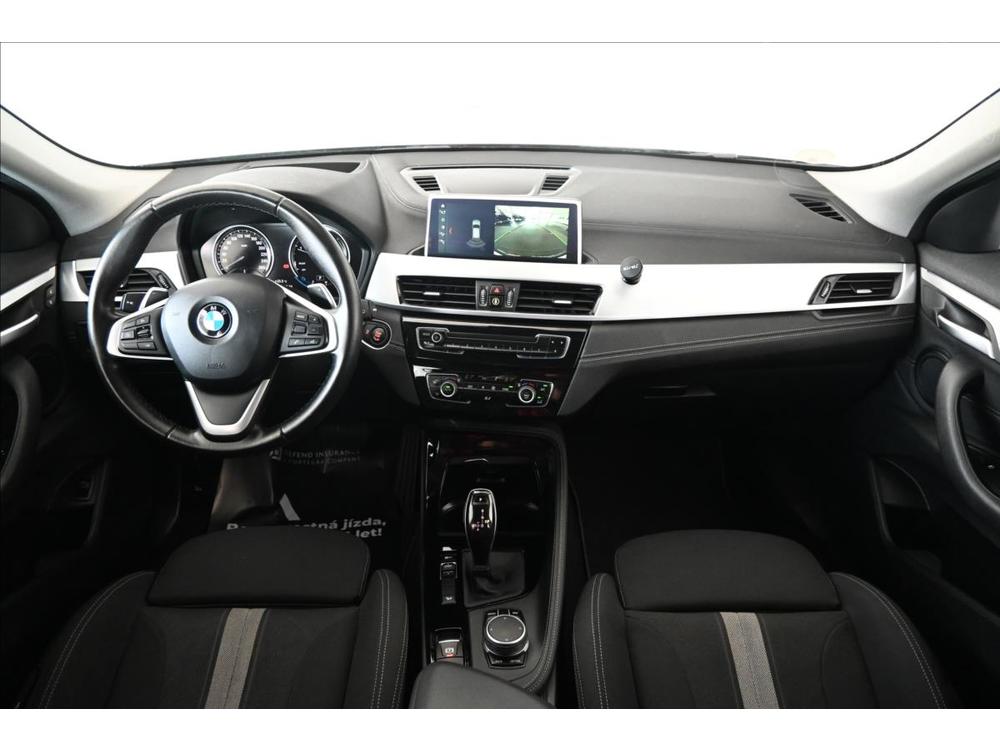 BMW X2 xDrive20d 140kW AT8 Zruka a