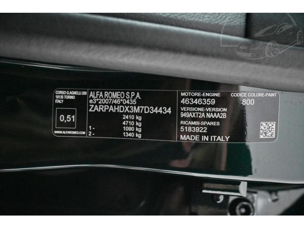 Alfa Romeo Stelvio 2,2 JTDM 154kW Q4 VELOCE Zruk