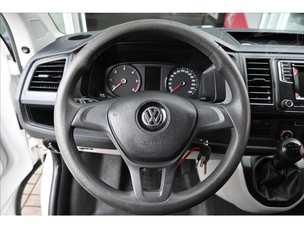 Volkswagen Transporter 2,0 TDI 75 kW LONG Zruka a 5