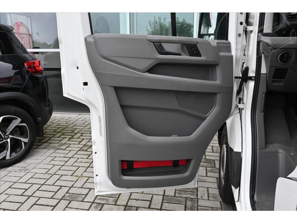 Volkswagen Crafter 2,0 TDI 130 kW L3H2 Zruka a