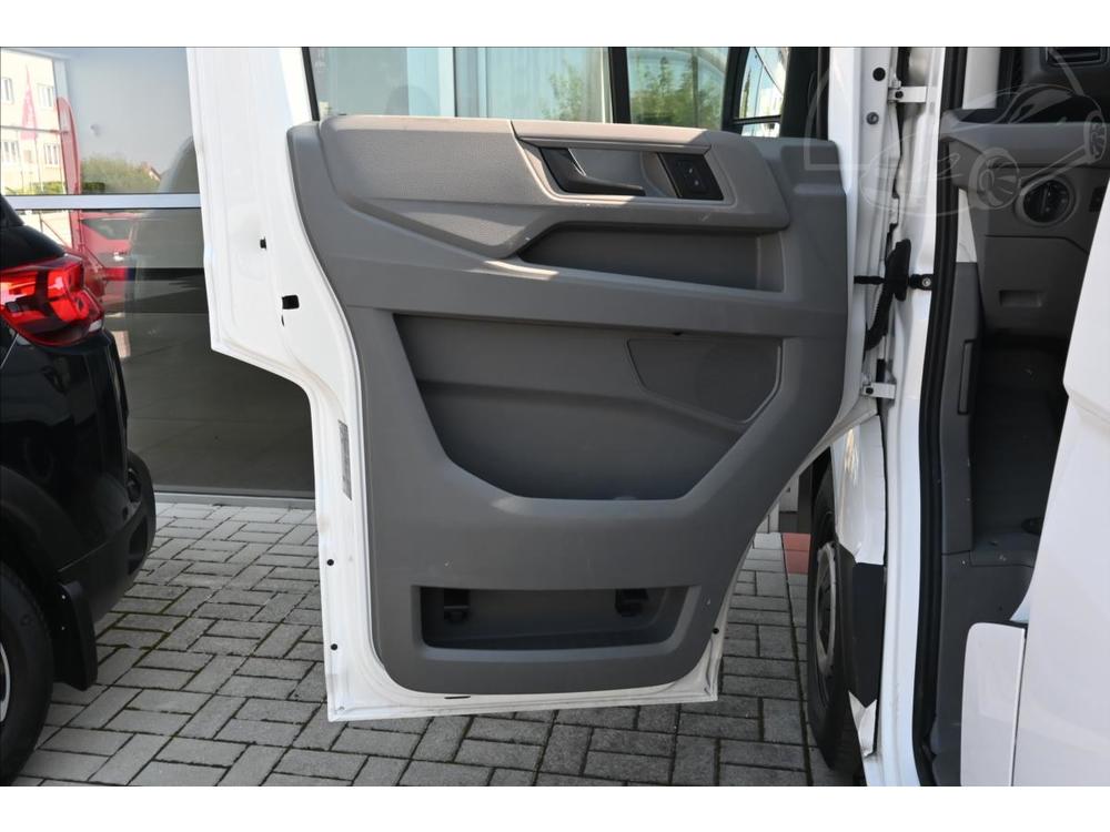 Volkswagen Crafter 2,0 TDi 130kW DSG L2H1 Zruka