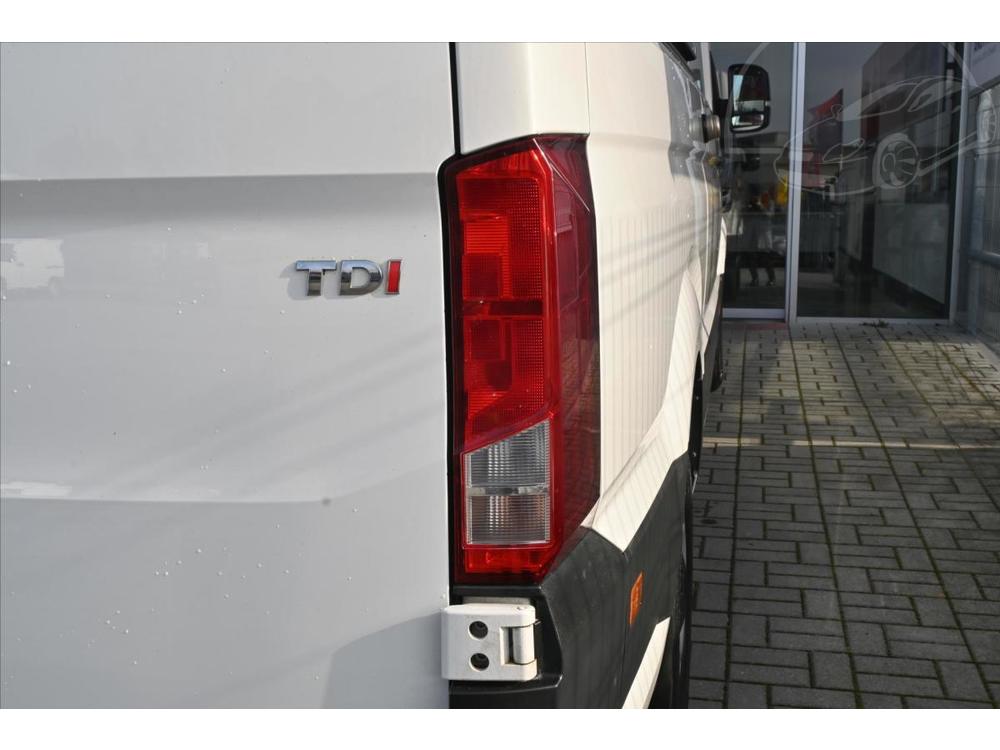 Volkswagen Crafter 2,0 TDI 103 kW L2H2 Zruka a