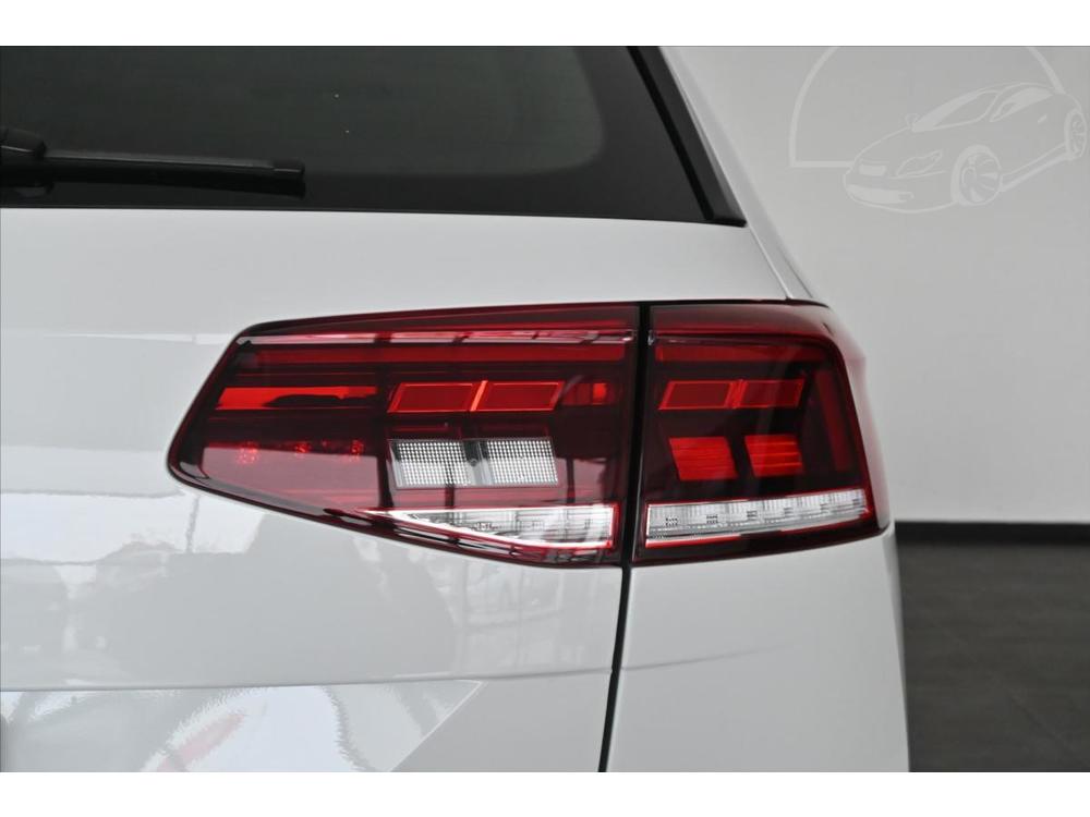 Volkswagen Passat 2,0 TDI 110 kW BUSINESS Zruka