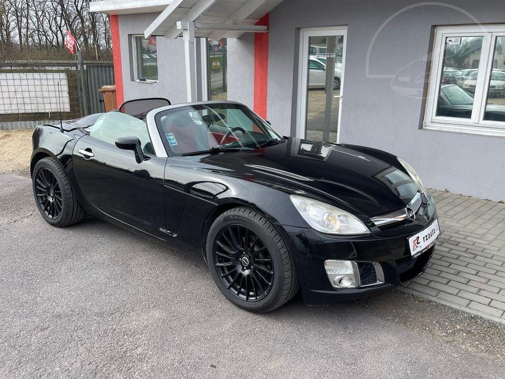 Opel GT 2.0 Turbo 194kW