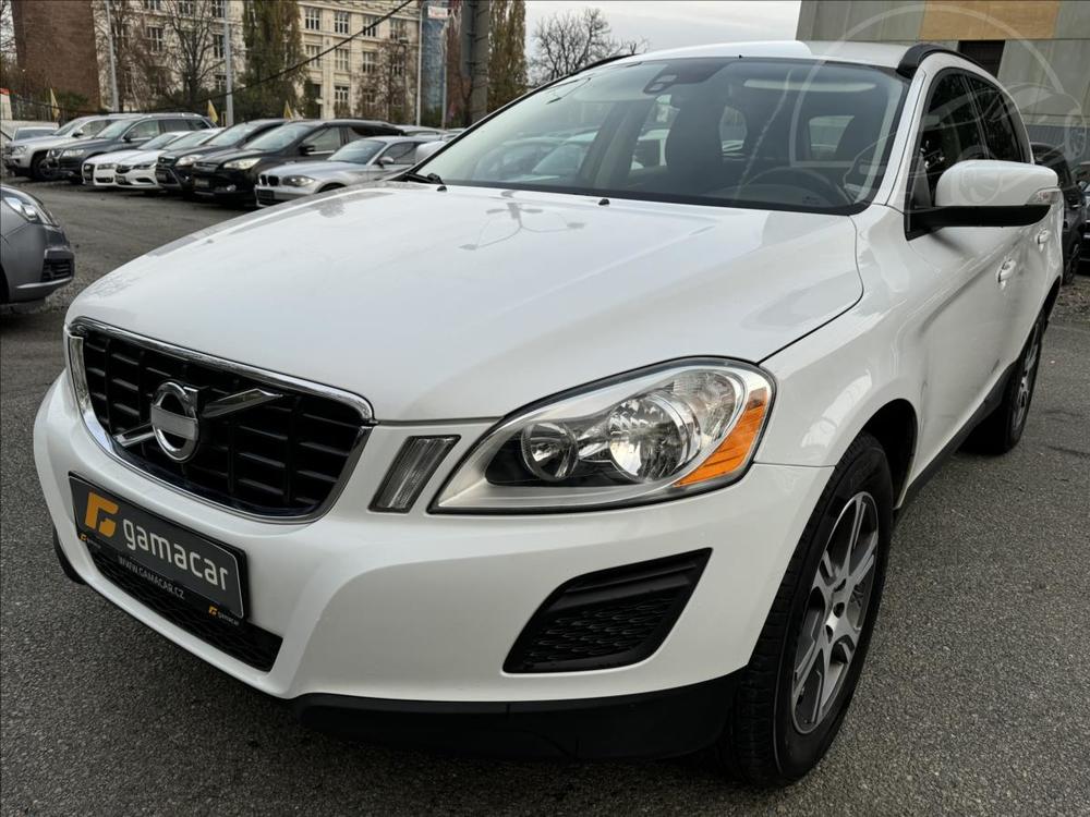 Volvo XC60 2,0 NOV PNEU+BRZDY.!!