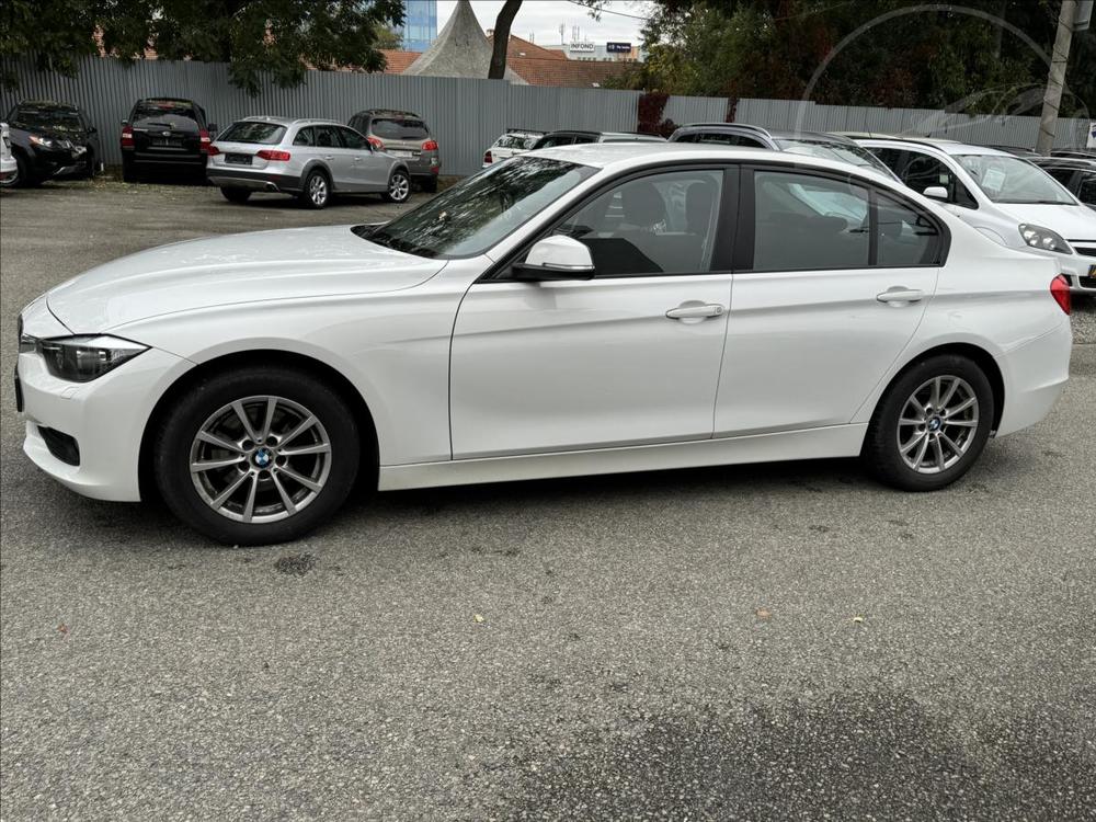 BMW 3 2,0 316d LUXURY LINE