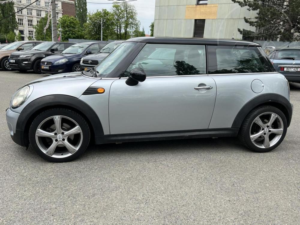 Mini Cooper 1,6 BEZ KOROZE !!