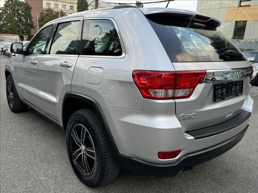 Jeep Grand Cherokee 3,0 NADHERN STAV+ Velk servi