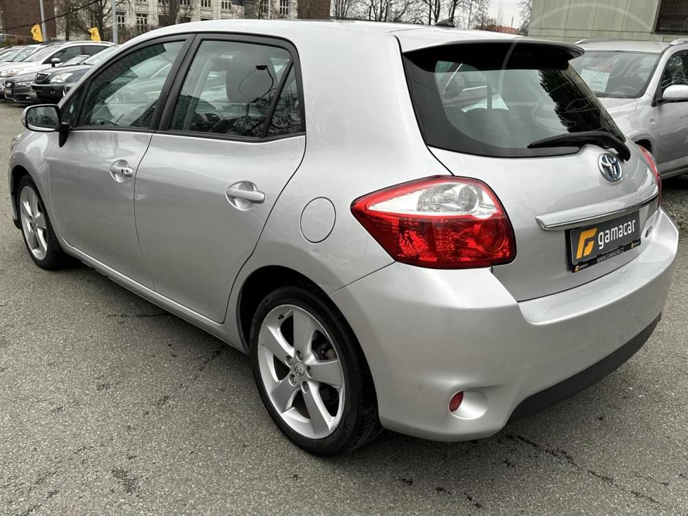 Toyota Auris 1,8 Automat+