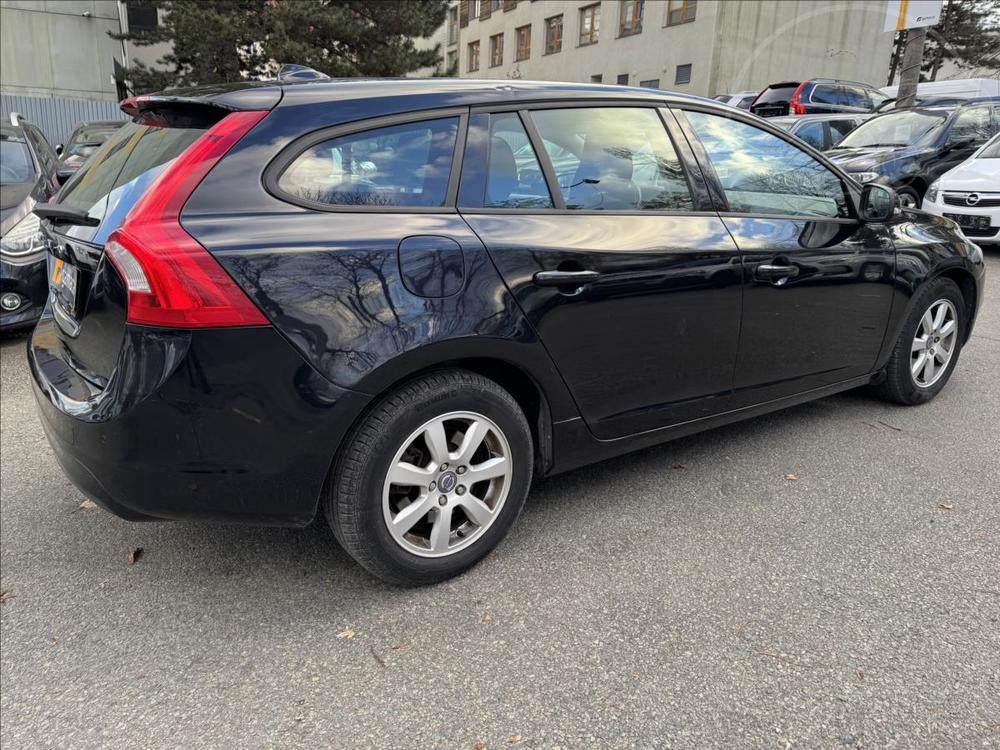 Volvo V60 1,6 Facelift+SERVIS JEN