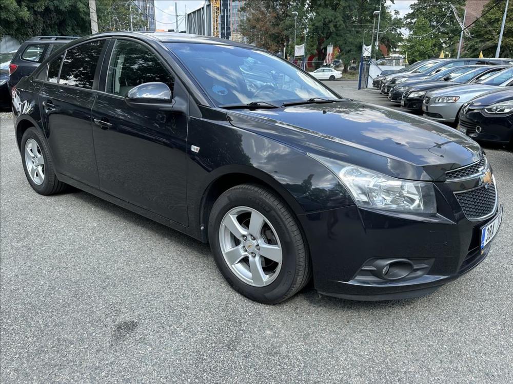 Chevrolet Cruze 1,6 po velkem servise !!!