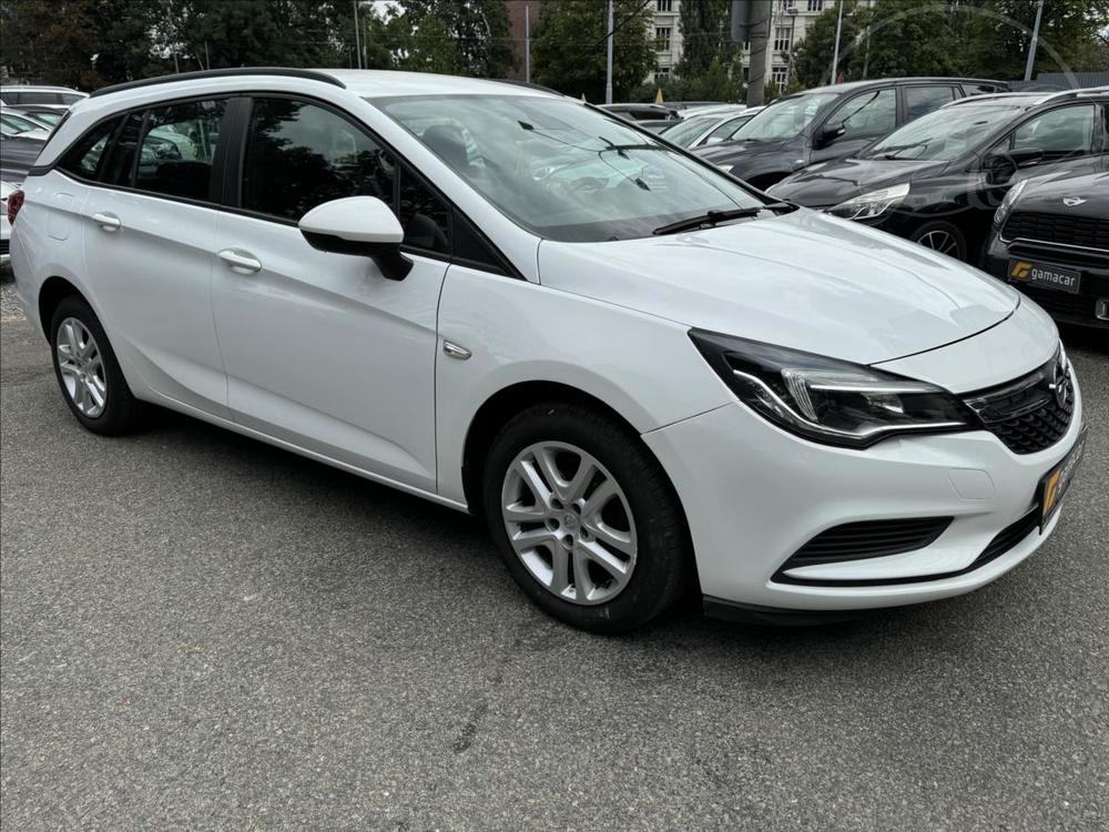 Opel Astra 1,6 CDTi 81kW Excite