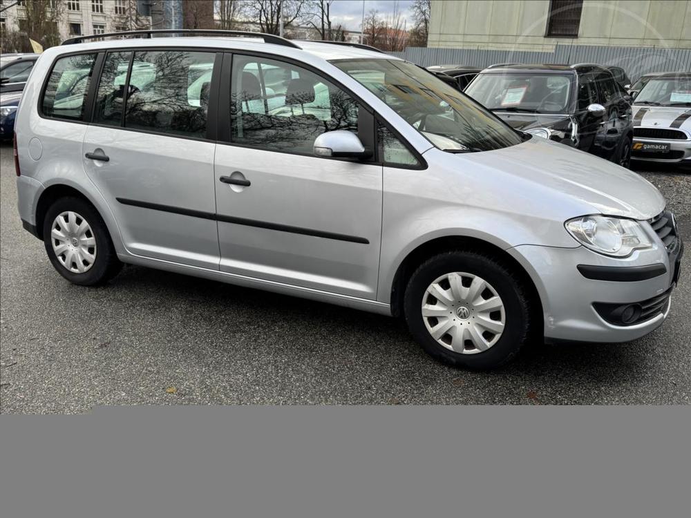 Volkswagen Touran 1,6 MPi+BIFUEL+BEZ KOROZE !!