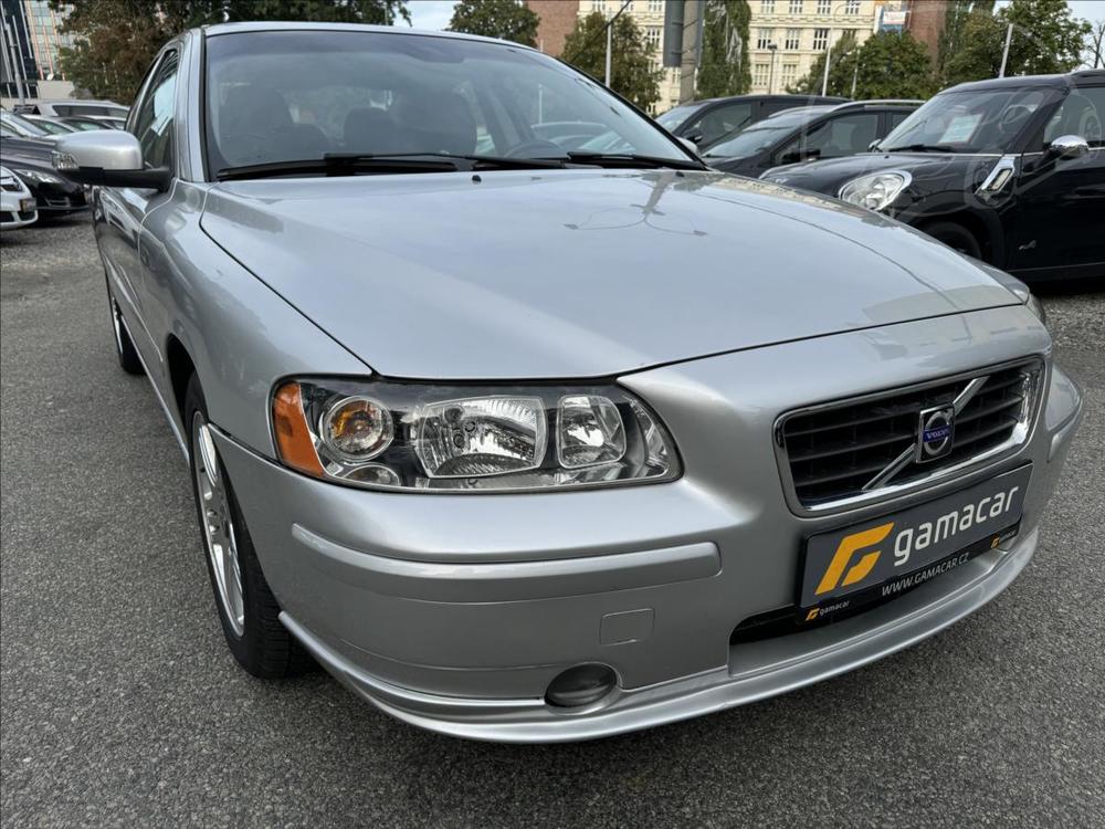 Volvo S60 2,4 BEZ KOROZE  2,4 D5