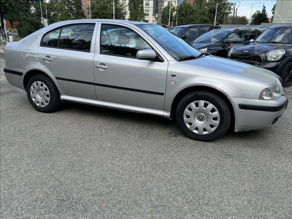 koda Octavia 1,9 TDI+BEZ KOROZE !!!!