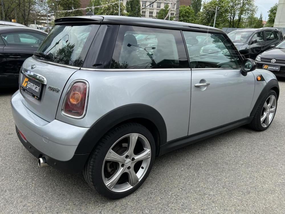 Mini Cooper 1,6 BEZ KOROZE !!