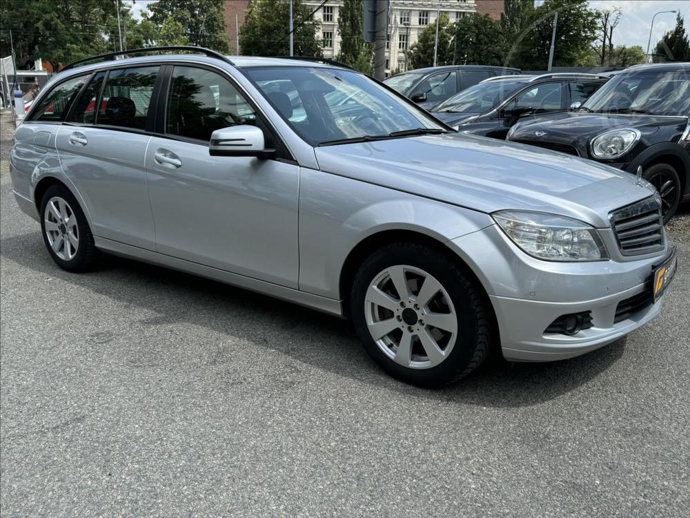 Mercedes-Benz C 2,2 BEZ KOROZE +TOP !!