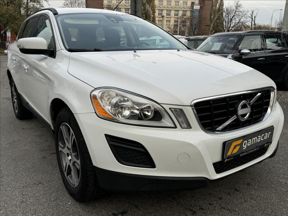 Volvo XC60 2,0 NOV PNEU+BRZDY.!!