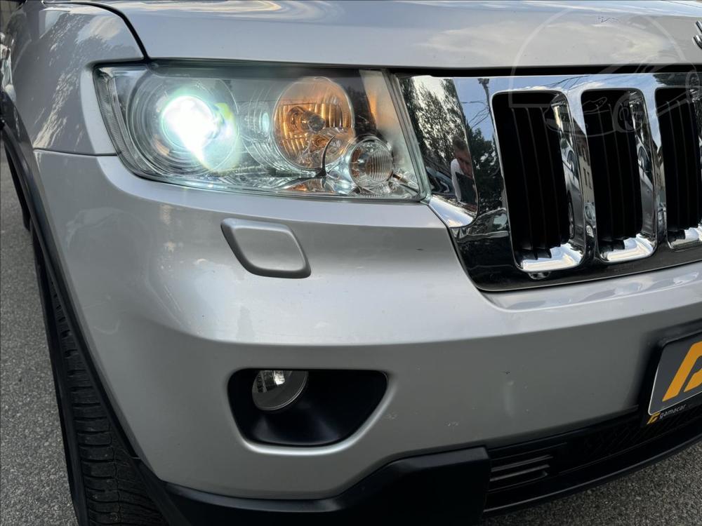 Jeep Grand Cherokee 3,0 NADHERN STAV+ Velk servi