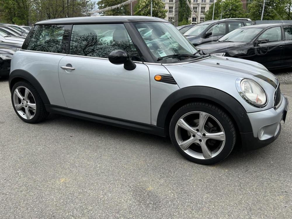 Mini Cooper 1,6 BEZ KOROZE !!