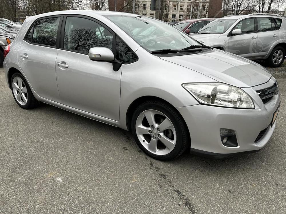 Toyota Auris 1,8 Automat+