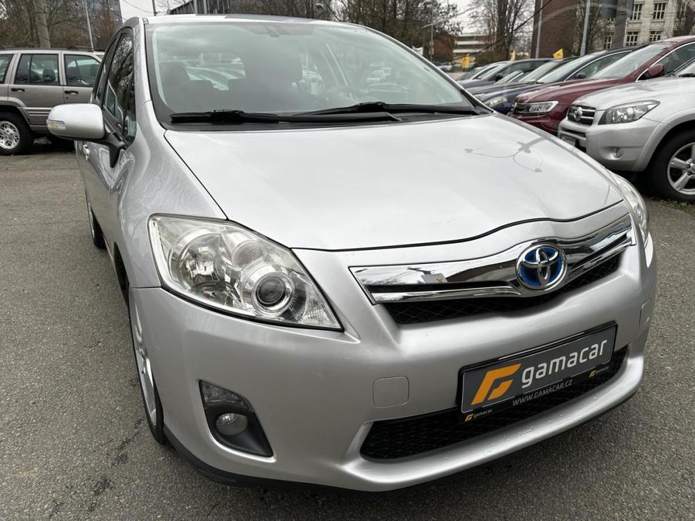 Toyota Auris 1,8 Automat+!