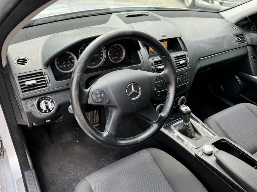 Mercedes-Benz C 2,2 BEZ KOROZE +TOP !!