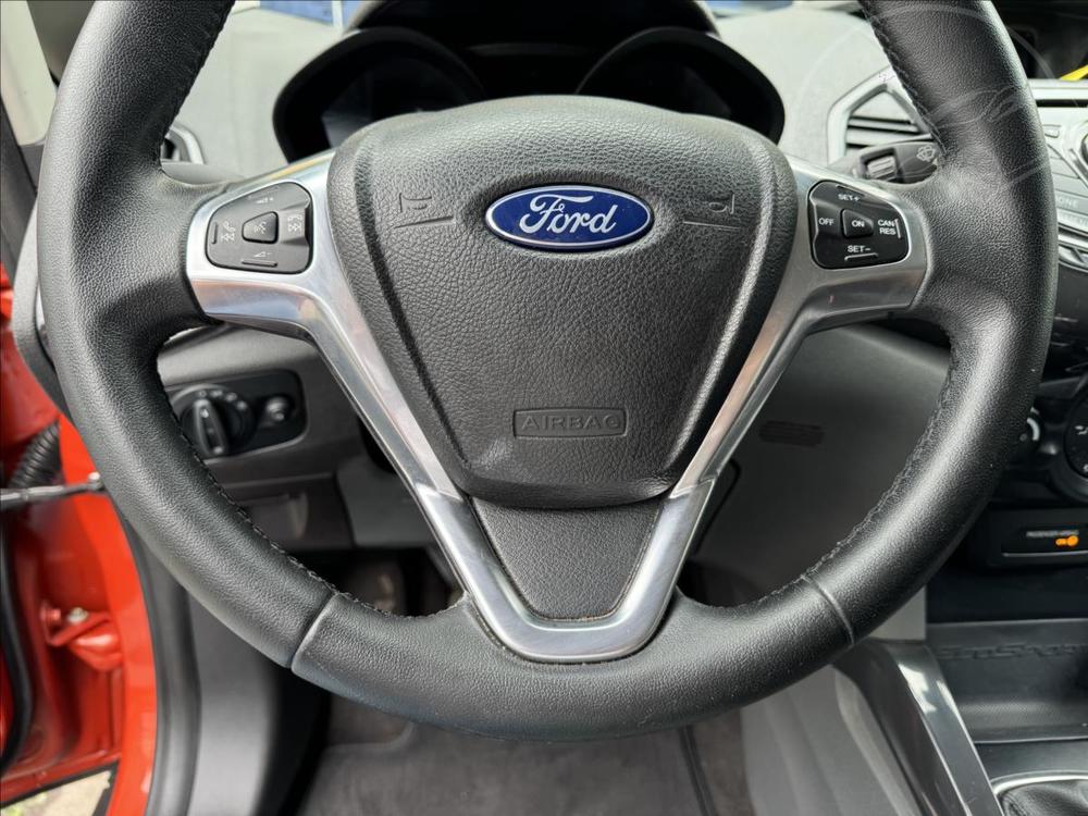 Ford EcoSport 1,5 titanium+ NOV ROZVODY !!