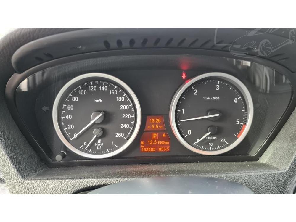 BMW X6 3,0 D180 KW Koupeno v R