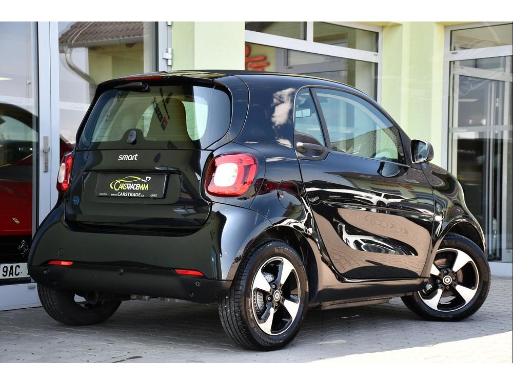 Smart Fortwo EQ PASSION 60kW CARPLAY 1.MAJ