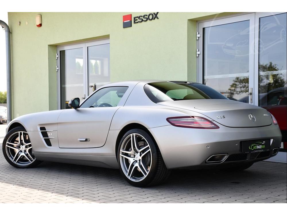 Mercedes-Benz SLS AMG 6.2 V8