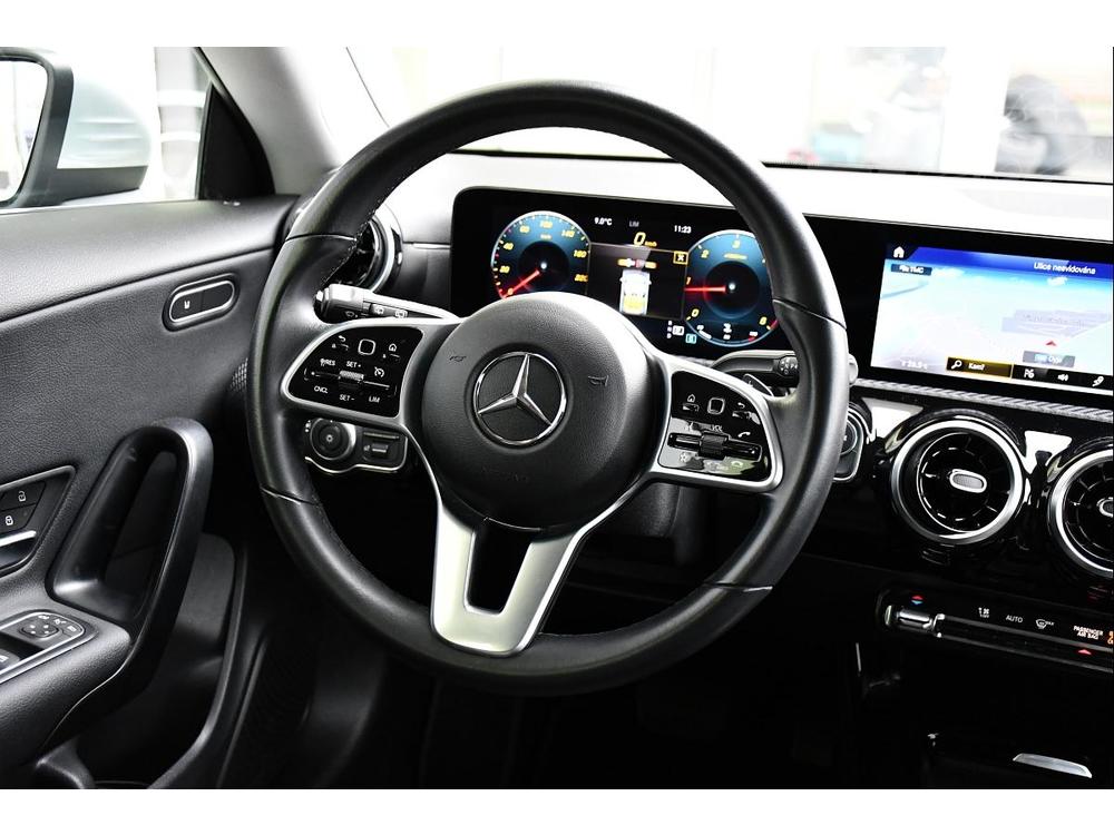 Mercedes-Benz CLA 200d A/T NAVI KAMERA