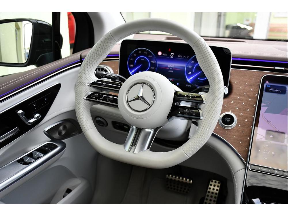 Mercedes-Benz EQE 350+SUV AMG HUD ZRUKA PANO 1M