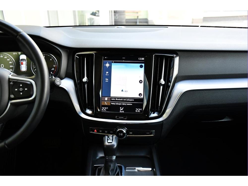 Volvo V60 D3 A/T LED NAV CARPLAY VIRTUAL