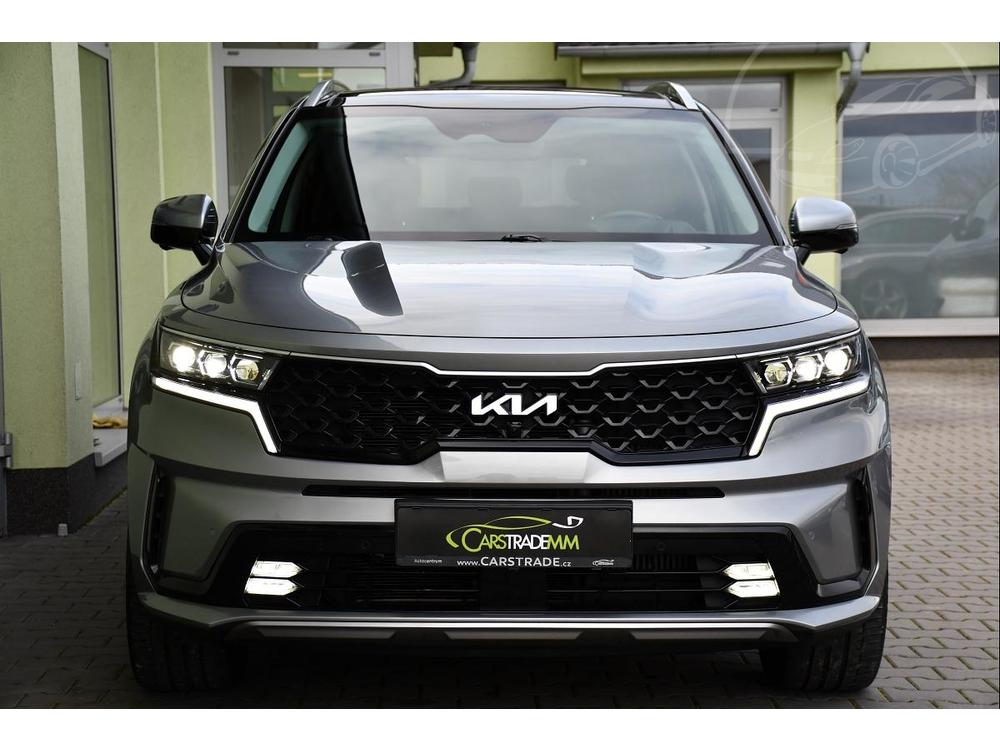 Kia Sorento 2.2CRDi ZRUKA BOSE PANO 7MST