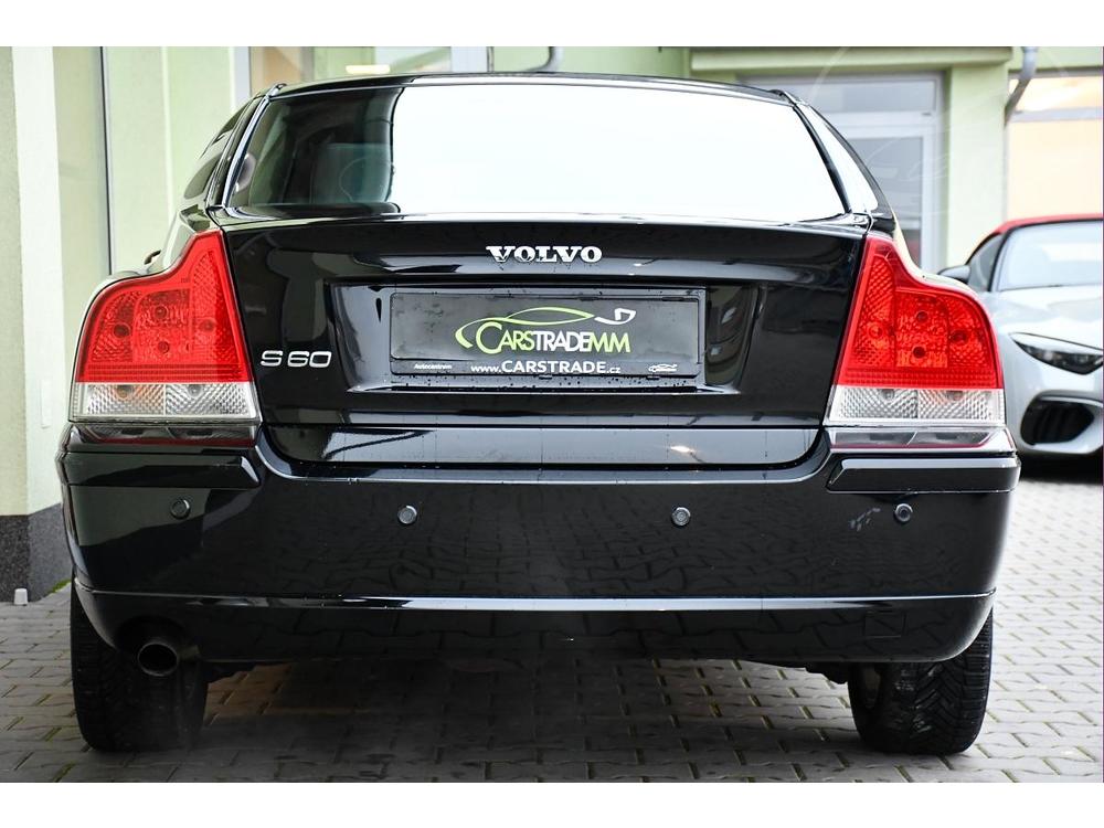 Volvo S60 2.4D 120kW MOMENTUM AUT. A/C