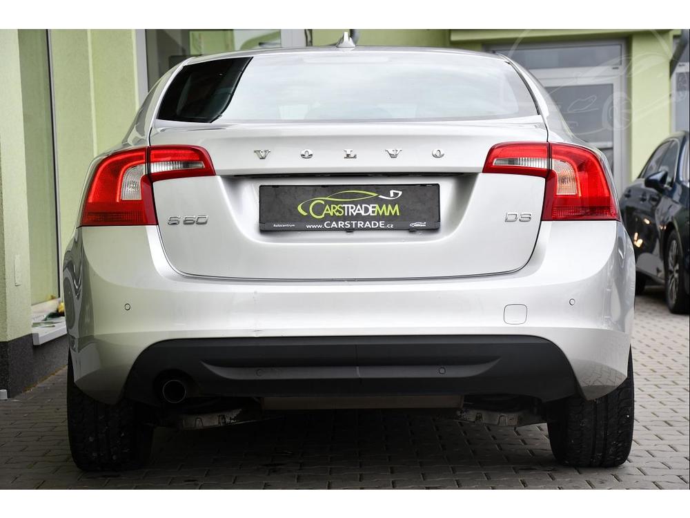 Volvo S60 2.0 D3 120kW NAVI PKN STAV