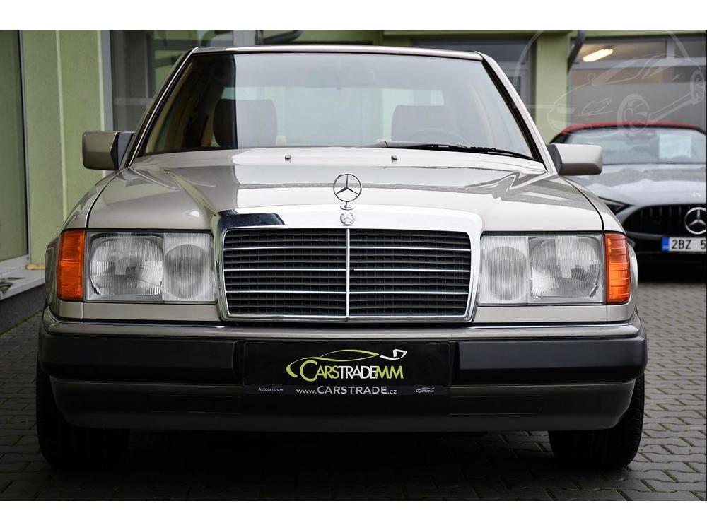 Mercedes-Benz 124 230E PKN STAV 63.730KM !