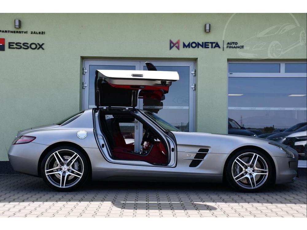 Mercedes-Benz SLS AMG 6.2 V8